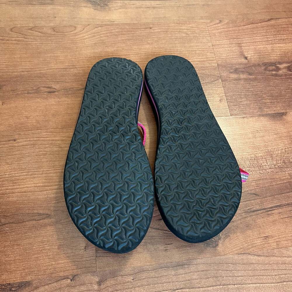 Teva Olowahu Mush Women's Strappy Flip-Flop Sandals Black and Pink Size 10 - Picture 4 of 5